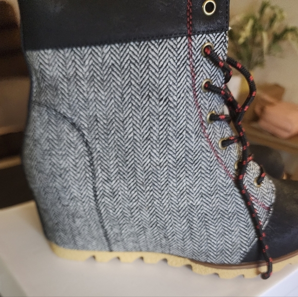 Ashley Stewart wedges - Picture 3 of 3